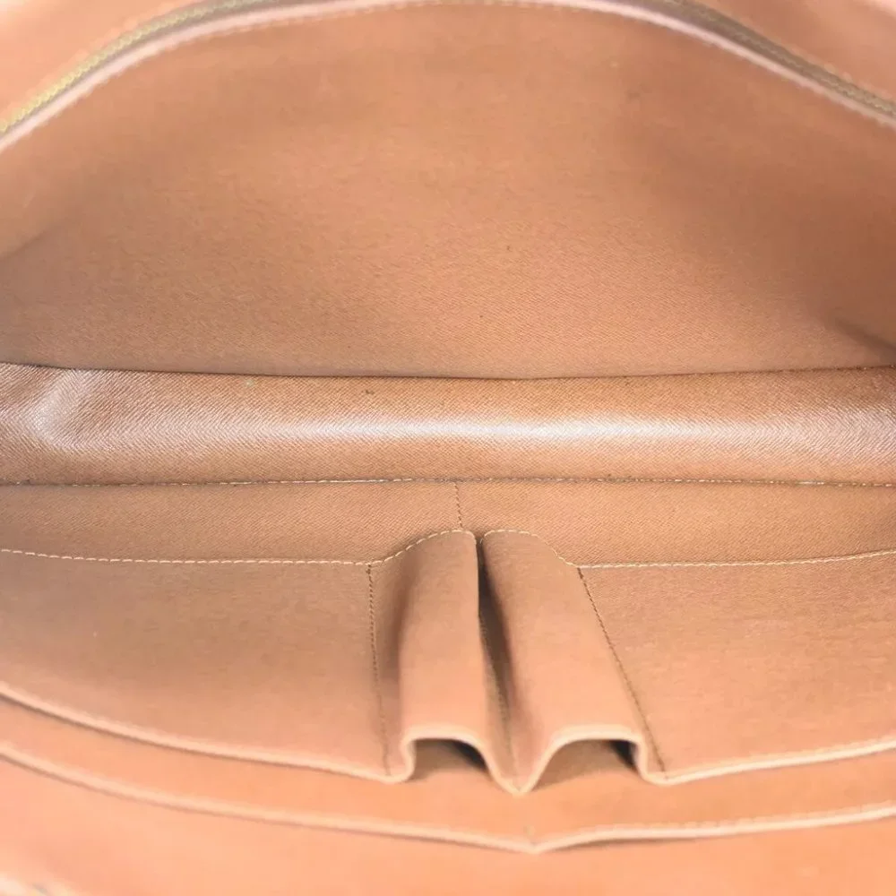 authenticity guaranteed LOUIS VUITTON Porte Documents Voyage Briefcase